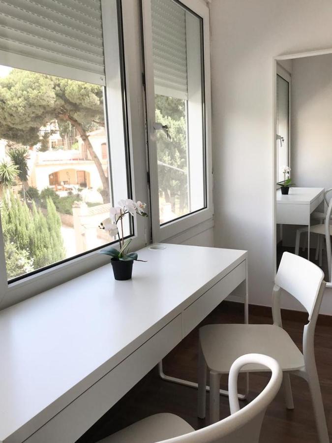 Carihuela Beach Suite Apartment Torremolinos Buitenkant foto