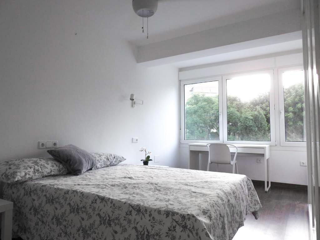 Carihuela Beach Suite Apartment Torremolinos Buitenkant foto