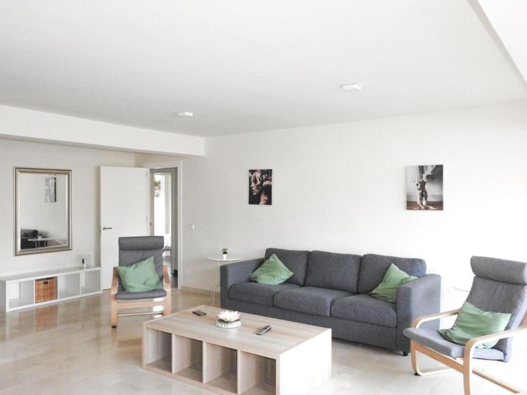 Carihuela Beach Suite Apartment Torremolinos Buitenkant foto