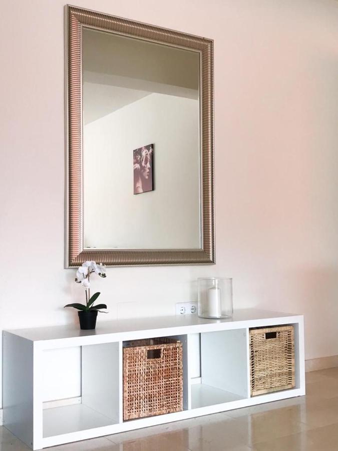 Carihuela Beach Suite Apartment Torremolinos Buitenkant foto